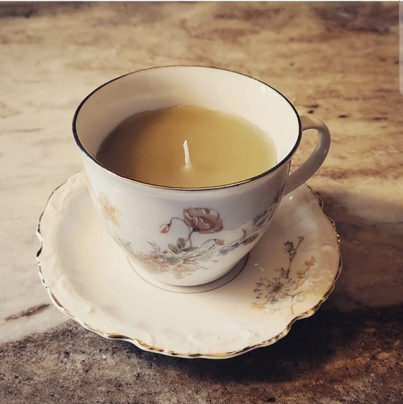 Artisan tea cup candles - Picture 1 of 3